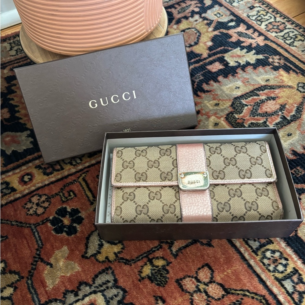 Gucci Wallet with Box